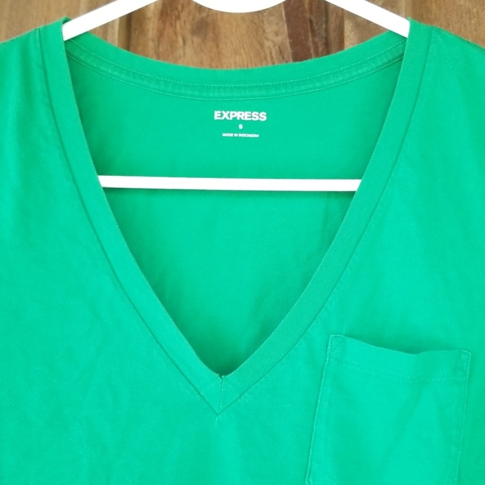 Express v neck tee size medium - Picture 3 of 7